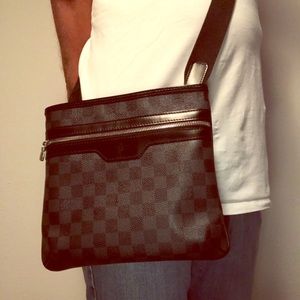 Authentic Louis Vuitton Crossbody bag graphite